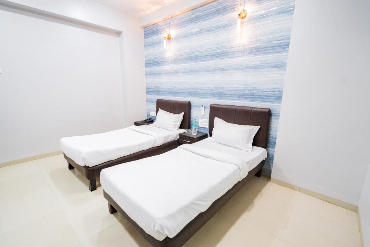 C20 Hotel 3*