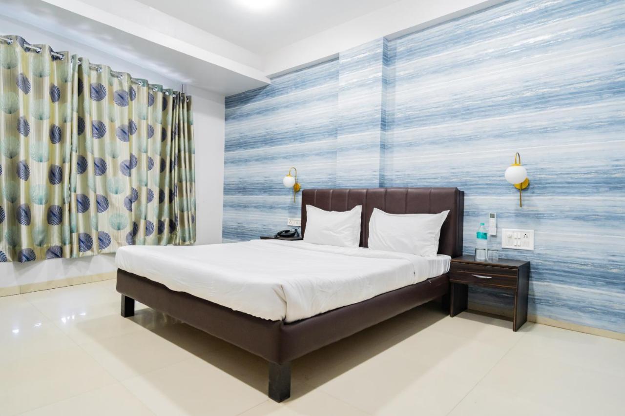 C20 Hotel 3*